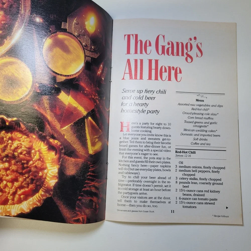 Vintage Holiday‎ Party Guide Military Lifestyle Magazine 1993 Recipes Decor
